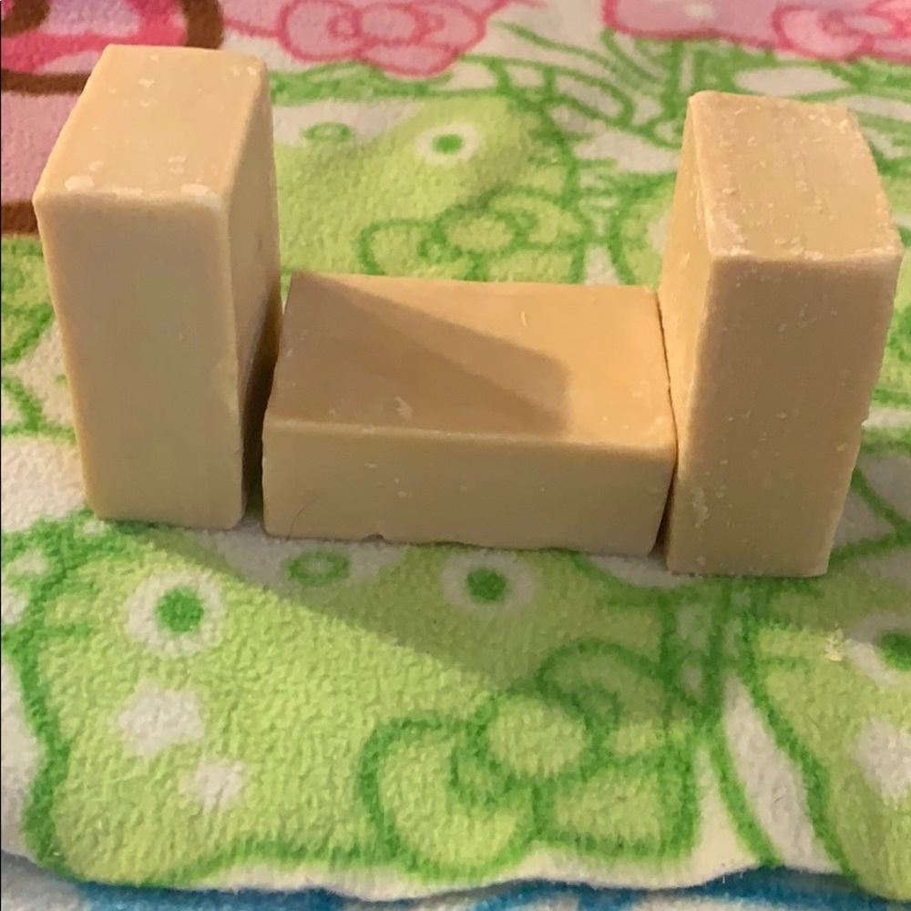 100% olive oil soap bars 🧼 (3 soaps)